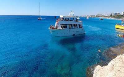 Wycieczka Miasto duchów, Famagusta, Salamina z rejsem na Blue Lagoon i zatokę żółwi z Ayia Napa z barbecue